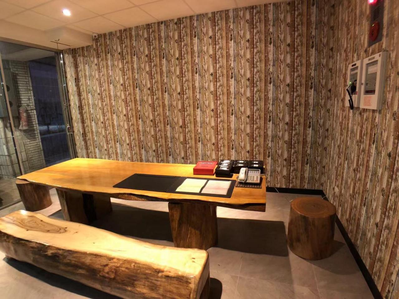 Red 13 Apartment Тайпей Екстериор снимка